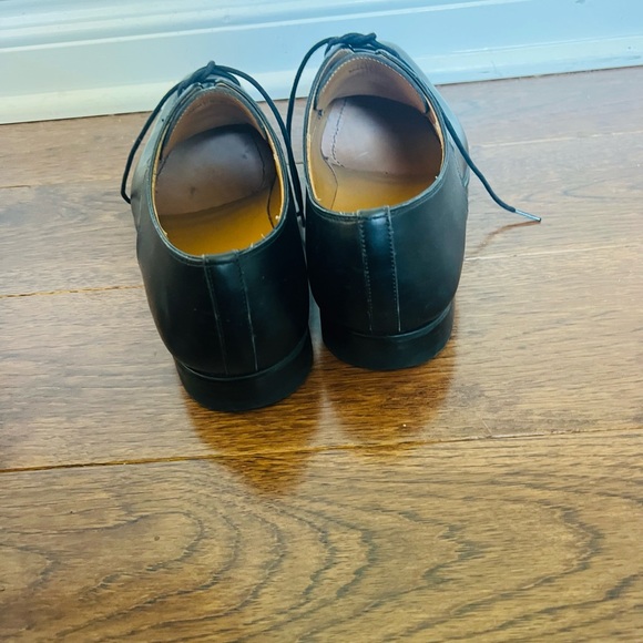 Magnanni Classic Black Leather Derbys - Picture 4 of 9